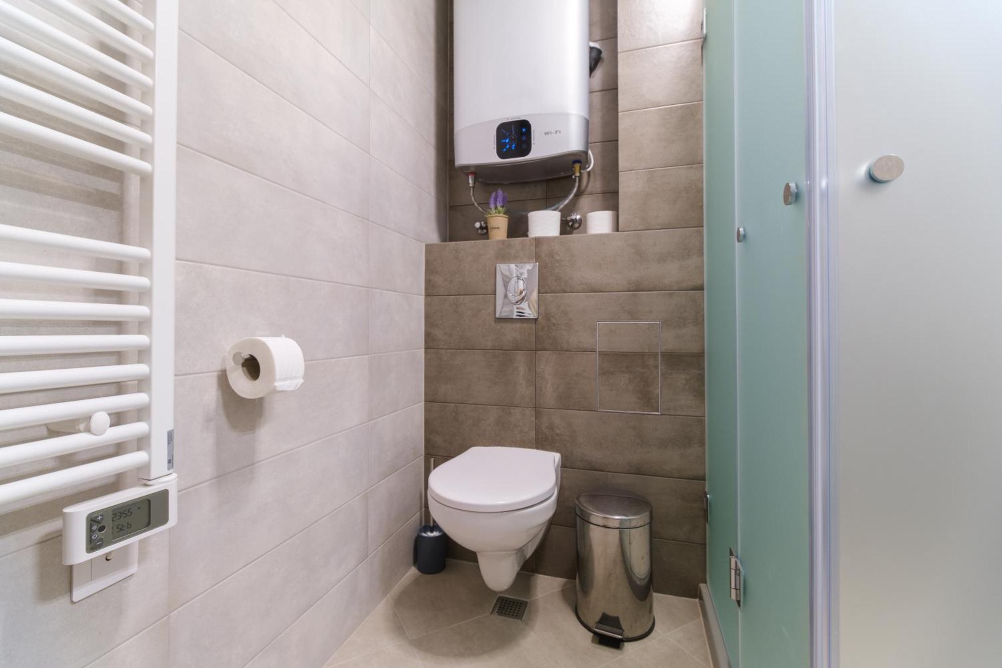 Modern 1-Bedroom Apartment With Free Parking Plovdiv Buitenkant foto